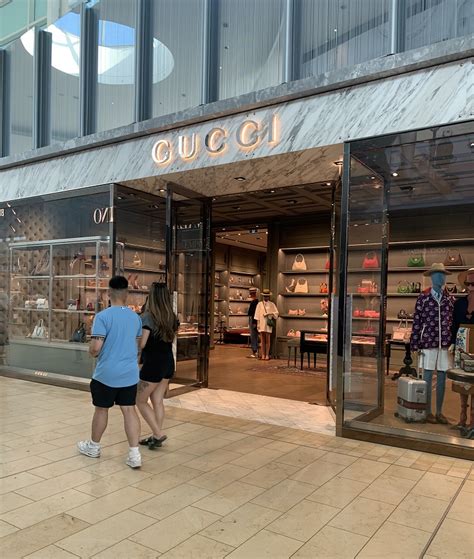 gucci toronto yorkdale|gucci yorkdale store.